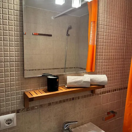 Planta Baja Con Piscina En El Edificio Royal Marine Ii * ロザス